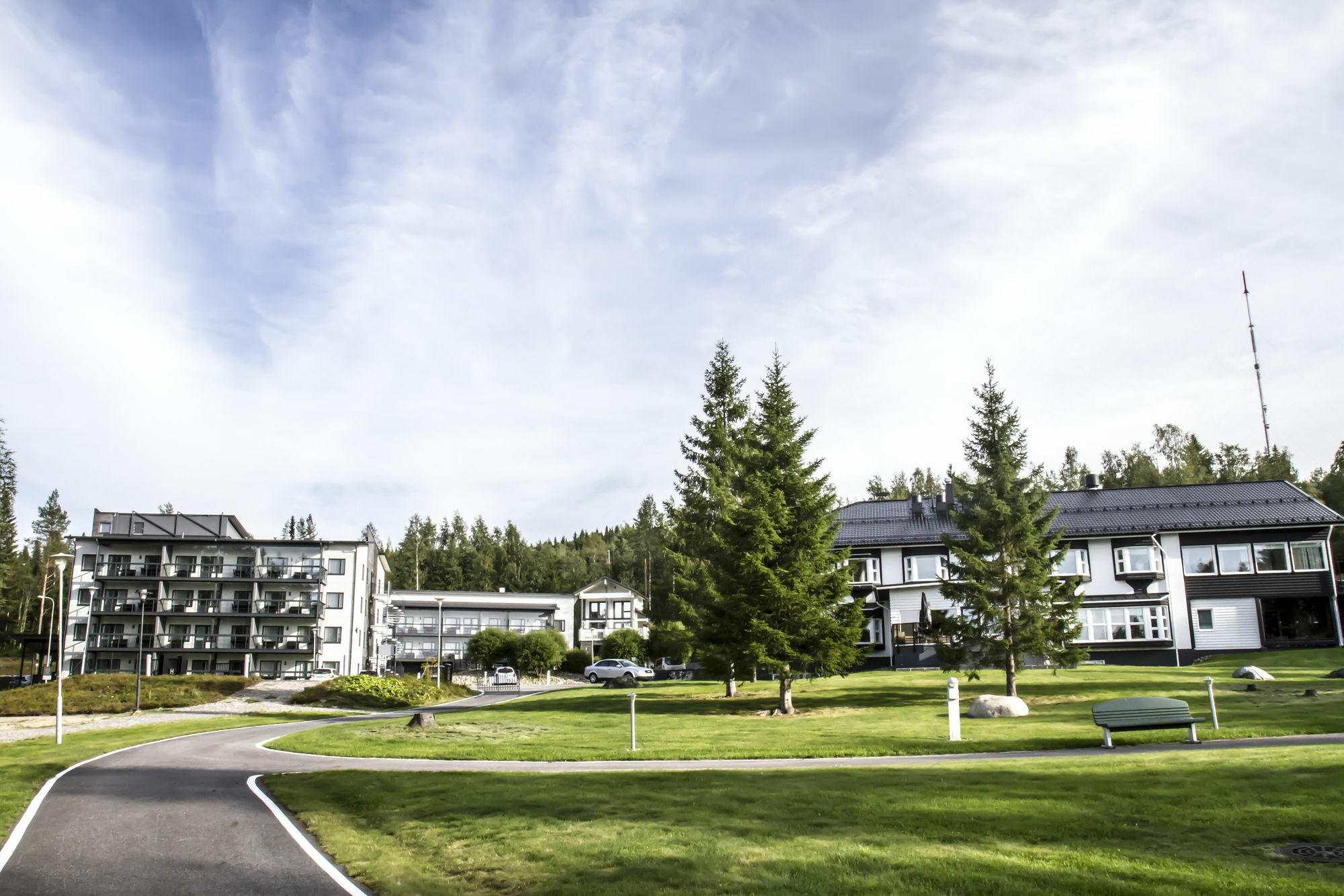 Aateli Lakeside Chalets - Former Vuokatti Suites Exterior photo
